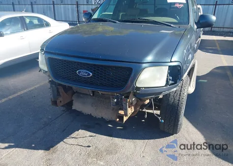2002 Ford F-150 Lariat/Xlt из США, поврежденный, VIN 1FTRW08L12KB74302